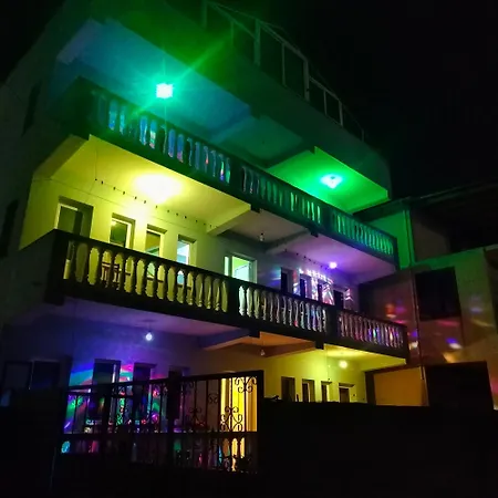 Beach Guest House 호스텔 Durrës