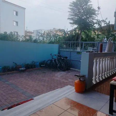 Beach Guest House Hostel Durrës