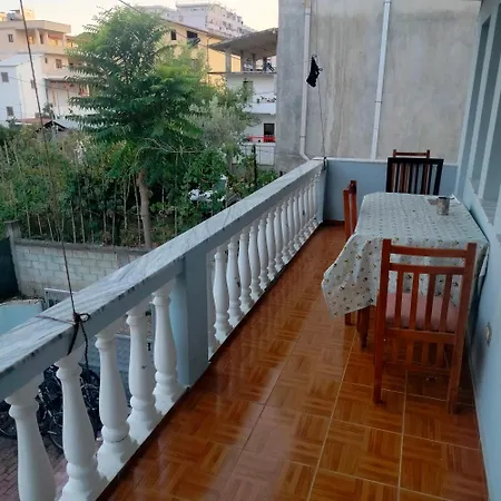Hostel Beach Guest House *